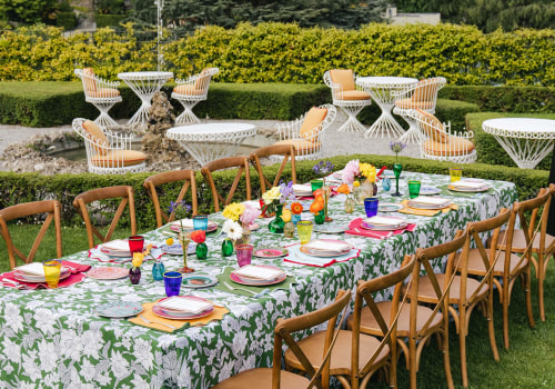 How to Host the Ultimate Outdoor Dinner Party